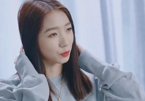  成员|火箭少女告别纪录片将上线，孟美岐伤心的哭了，其他成员安慰