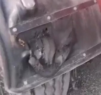  停车场|停车场火光冲天！210吨高危化学品怎么办？