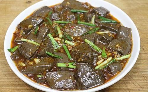 鲜嫩|家常菜豆瓣鸭血，鲜嫩不腥，入口即化，汁香味浓，下酒下饭很好吃
