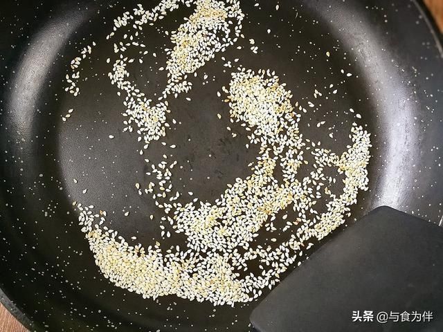  鲜香|进入三伏天，碰上这“皇帝菜”别放过，鲜香爽口，晚上睡的香