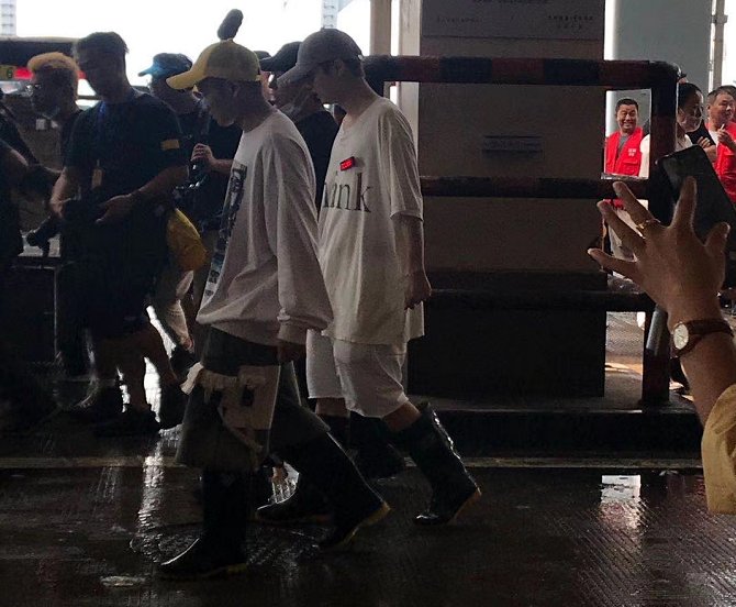  路透图|新节目《哈哈哈哈哈》来袭，路透嘉宾变苦力，邓超发图引人注意