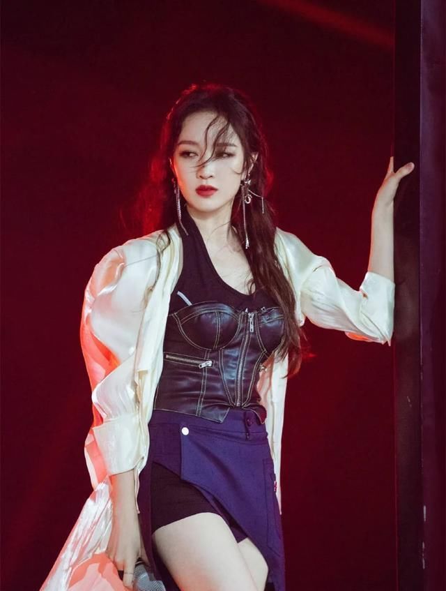 孟佳|孟佳三公被淘汰,宁静说了大实话,「乘风破浪的姐姐」能看清4种人