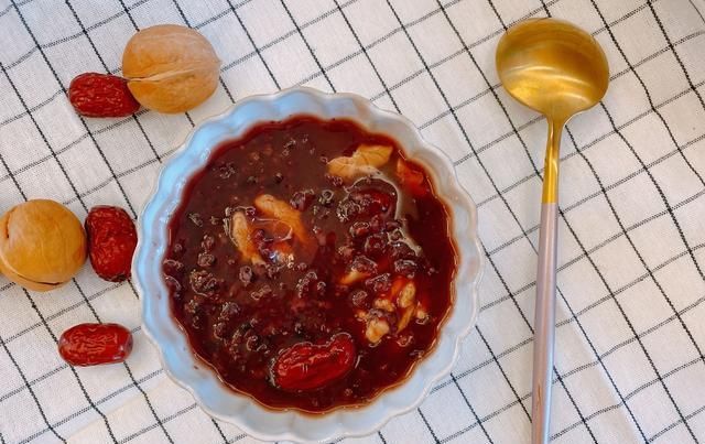  功效|黑米搭配这3样食材煮粥，不仅软烂浓稠，而且营养更丰富