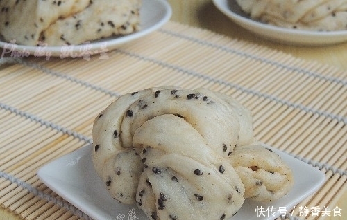 黑芝麻|简单好做的花生酱花卷,蓬松暄软,咬一口满嘴香