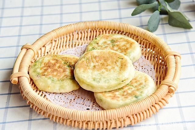 筷子|最省事的馅饼做法,不用揉面,筷子一搅一拌就完成,好吃又消化