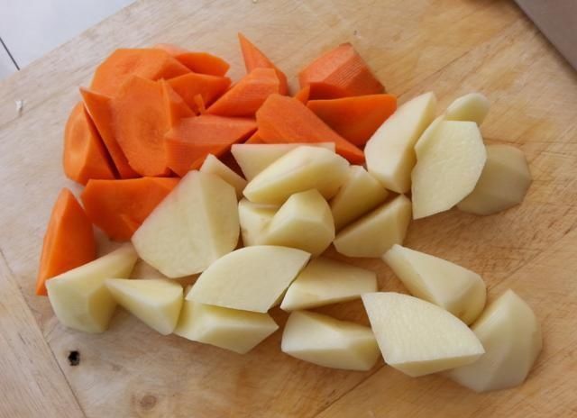 好吃|这才是土豆最过瘾的吃法,鲜香美味一口一个真好吃,做法还简单