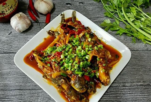  肉质|此鱼现在很“少见”，无鳞无刺肉质特别鲜嫩，遇到就多买