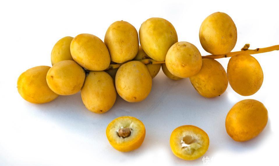 夏天吃黄皮果有什么好处和坏处(夏天常吃点“黄皮果”，5个好处或不请自来，但有5个事项要注意)