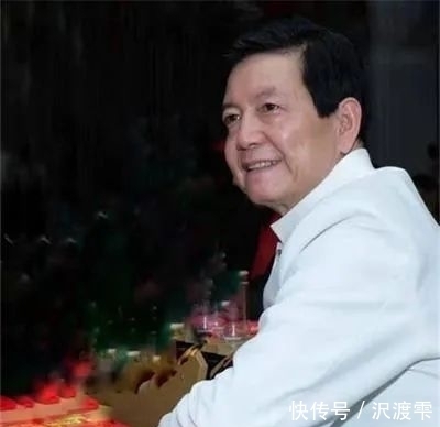 轮椅上|《唱给雷神与火神(组诗)》——《战争》