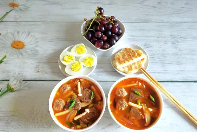 家常|上班族的家常早餐,每天换着吃,不精致但暖胃,发朋友圈获赞无数