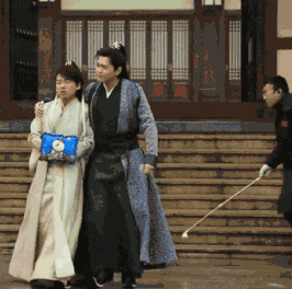 常客|郭麒麟：不拼爹，综艺营业，热搜常客，宝藏男孩为何这样“红”？