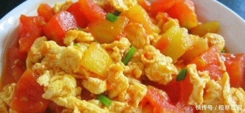  做出来的菜|难怪饭店的西红柿炒蛋那么好吃,原来多加了一勺它,两碗米不够吃