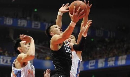  赛季|CBA丢冠第一队，8进总决赛拿7亚！辽宁两年前打破魔咒是过把瘾吗