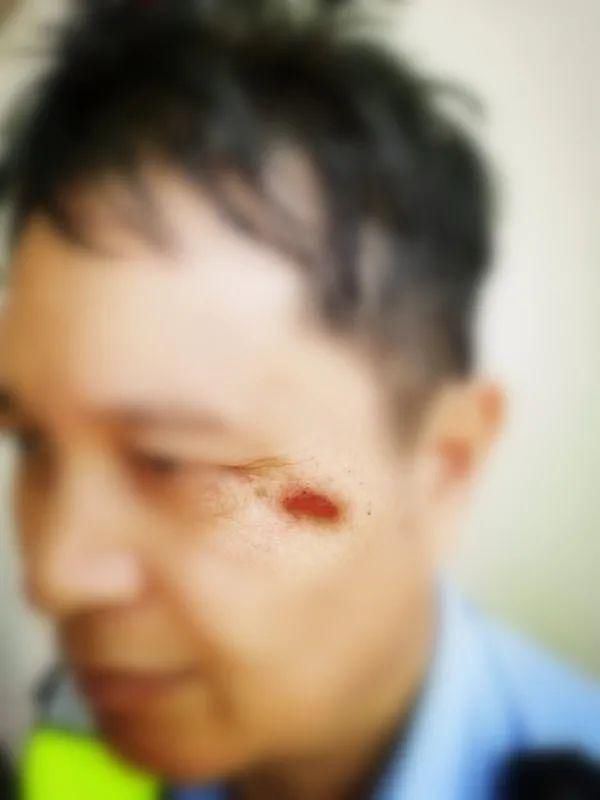 妨害|“法盲兄弟”暴力抗法，涉嫌妨害公务被刑拘