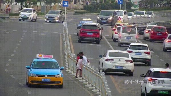 翻越|曝光！你翻越护栏的样子真的很丑！……