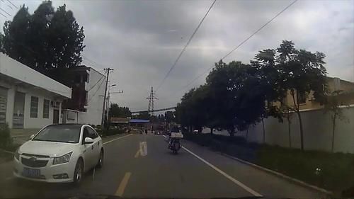 扒手|警方抓捕视频曝光！看宁阳警方如何抓获集市“扒手”！