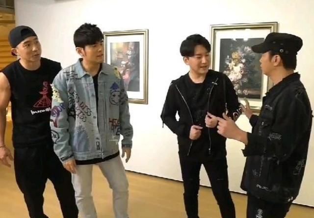  现场直播|周杰伦周董直播首场，竟获得2400万奖赏，将全部用于公益事业