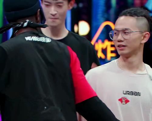  王嘉尔|《这！就是街舞》雷晓旸Battle不敌布布，其实两人应该是势均力敌