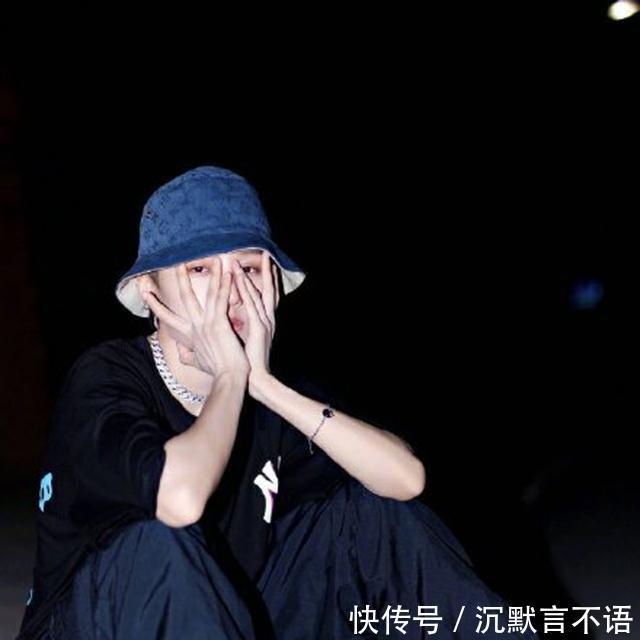 担当|C位担当刘雨昕加入《潮流合伙人2》,你喜欢她的中性风穿搭吗