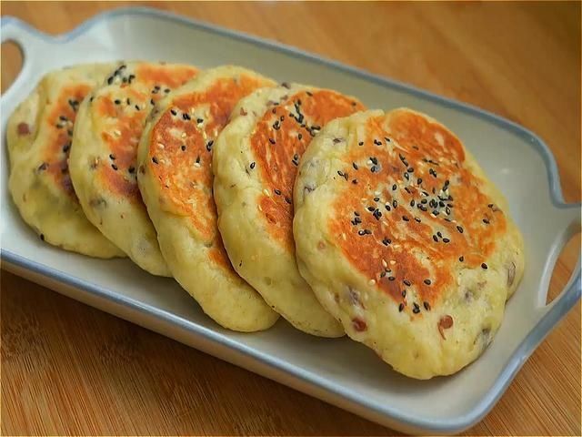 好吃|1碗糯米,2个鸡蛋,简单一做,营养好吃易消化,解馋又顶饱