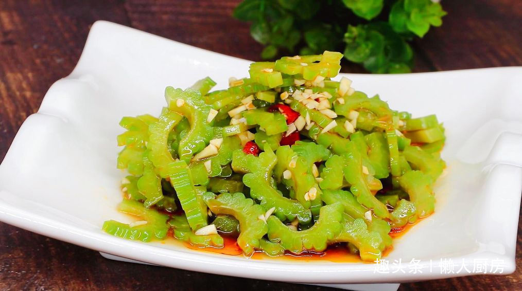 苦瓜|苦瓜怎么做好吃记住两点,能降低苦味,不爱吃苦瓜的人也爱吃