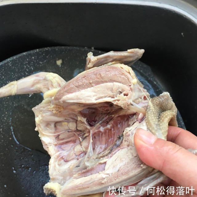 好喝|鲍鱼鸽肉丝瓜汤，营养丰富，鲜美好喝