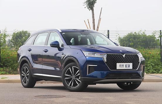  辰星|行驶品质出众，百公里油耗低至5.9L，启辰星到底值不值得入手？