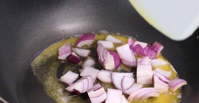  精光|三伏天我家就爱这么吃，有肉有菜，营养爽口，汤都能吃个精光