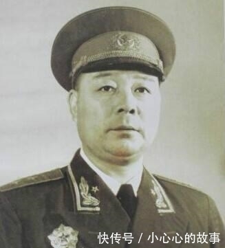 团长名叫|四个人同在一个师当团长，后来三个当了中将，一个当了上将