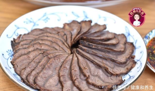 家宴|我家中秋午餐家宴8菜1汤,满满一桌很实惠,第4道经典传家菜