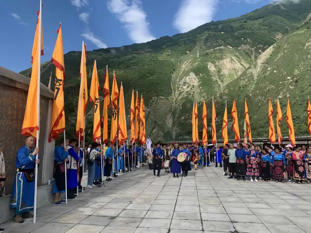 大禹祭坛前|锁定现场！汶川大禹祭坛太hot！