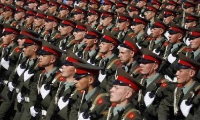  走出|俄罗斯经济尚未走出泥潭，还要非洲驻军，冷战格局是否卷土重来？