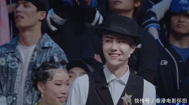 击掌|王一博战队获胜时,谁注意第一个跟他击掌的人?粉丝:意料之外