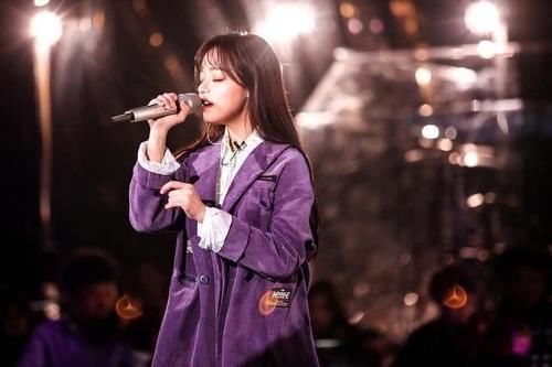  谈网暴泪洒|黄霄云谈网暴泪洒舞台，对一个人的恶意居然可以达到这种程度