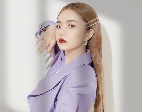  活动|THE9活动照曝光，刘雨昕C位不变，喻言在最边，谁注意安崎的站位