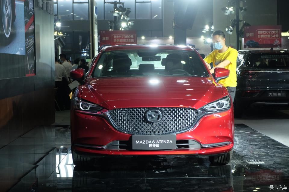  小姐姐|广州车展回顾，车展虽小，车模不少