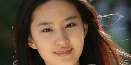 感觉|多位演员直接甩出身份证:中国人我骄傲!刘亦菲感觉被坑了