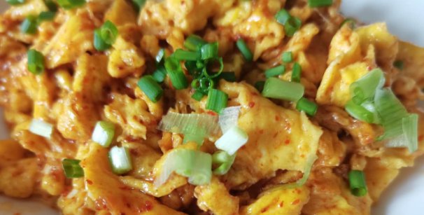  灵魂|最近很火的一道菜“灵魂炒蛋”，原来做法这么简单，口感嫩滑不腻