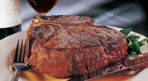 为啥|同样是牛排，为啥外国人一块就能搞定，而中国人一大盘都吃不饱？