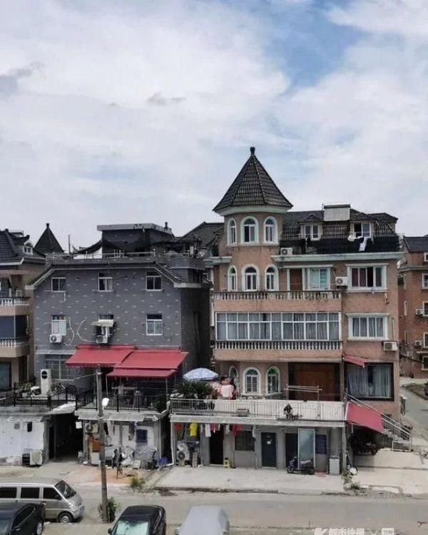  改造|男子主动提出拆违整治，花60万改造自家4层小别墅，还装了部电梯