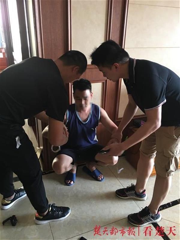 教授|诈骗团伙耐心设局3个月，海归教授“炒股”被骗110万元