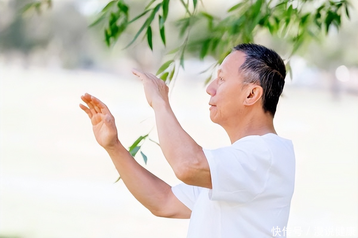 三伏天以热制热养生(三伏天开启，真得需“以热制热”？收藏这份指南，过个养生之夏)