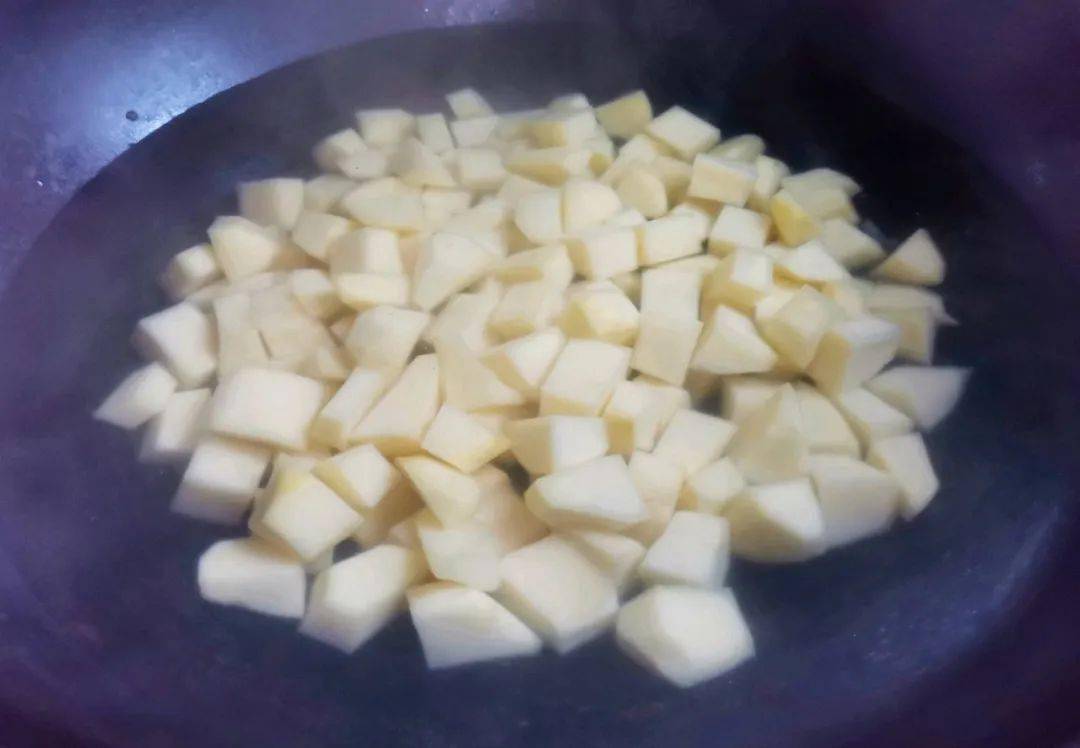 成本|摆摊必备食材它排第一,1块钱的成本,做啥都能香一条街