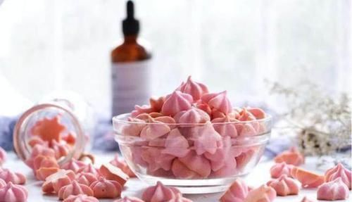  要用翻拌|教你做粉红色的溶豆，半个火龙果加奶粉，一出锅就被圈粉了