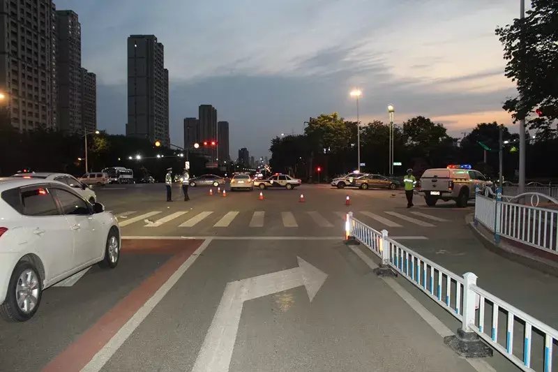  企业法人|一查到底！大货车违法运输出事故，源头企业、车主、驾驶人都被追责！