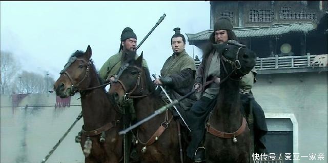 毛玠|此人是三国中最有远见的谋士，两条计策就助曹操定天下