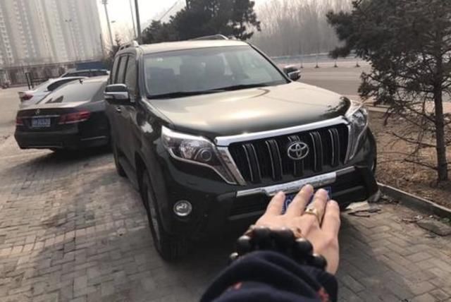 为啥|红极一时的普拉多，为啥变成了烫手山芋？车贩子：土大款救救我们！