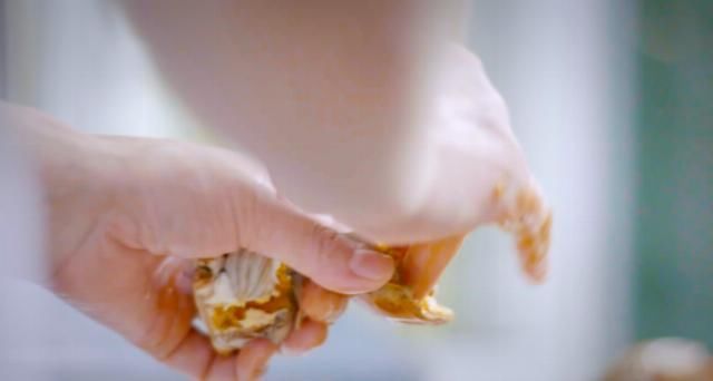 名字|王家沙名字何来?又如何从洋快餐中突围?这部纪录片揭秘“网红”老字号