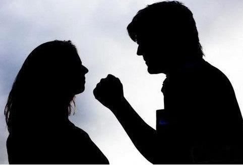 广西北海|广西北海一男子砍死女友的同室，改名换姓匿藏24年后被擒