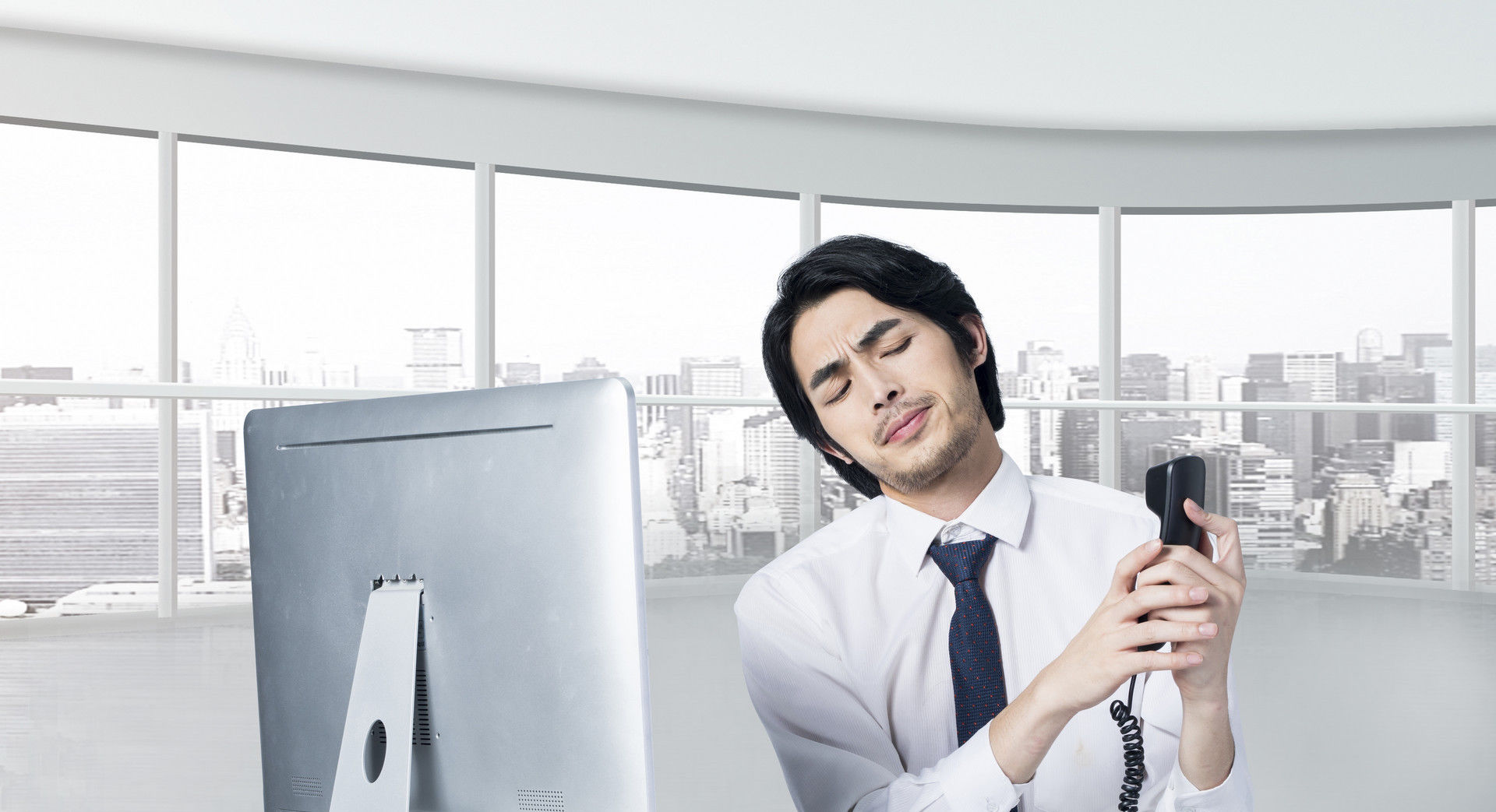 客户|“我要投诉你!”,面对暴怒的客户,如何用几句话安抚他的情绪?